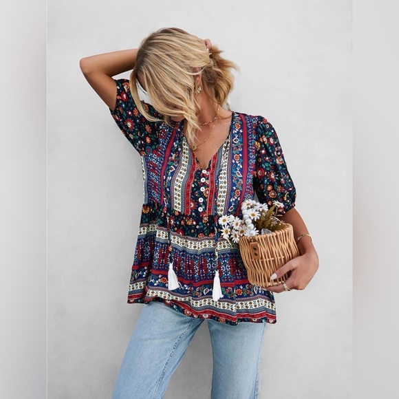Women’s Casual Boho Floral V Neck Printed Bohemian Blouse - Multicolor - Picture 3 of 16